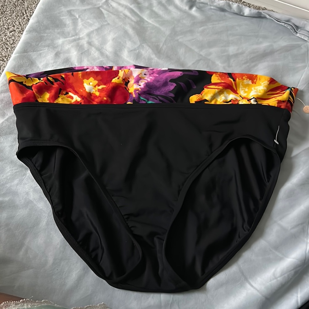 BE CREATIVE SWIMWEAR SWIMSUIT BOTTOM SIZE 14 NWOT